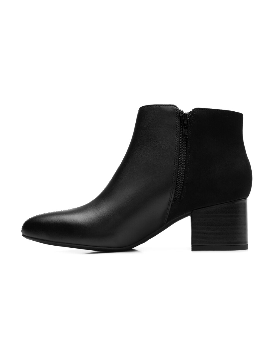 Bota al tobillo de piel para mujer 9